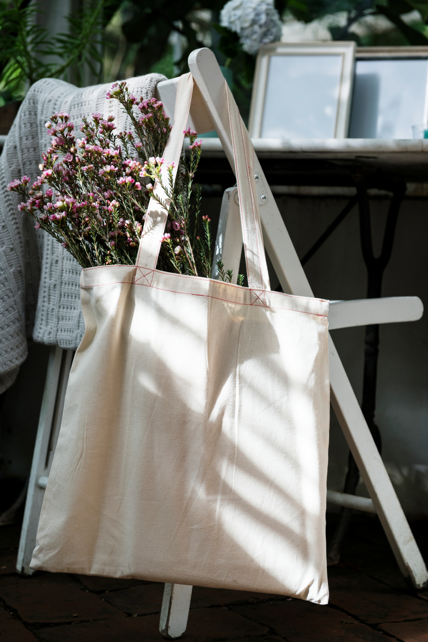 Tote bag
